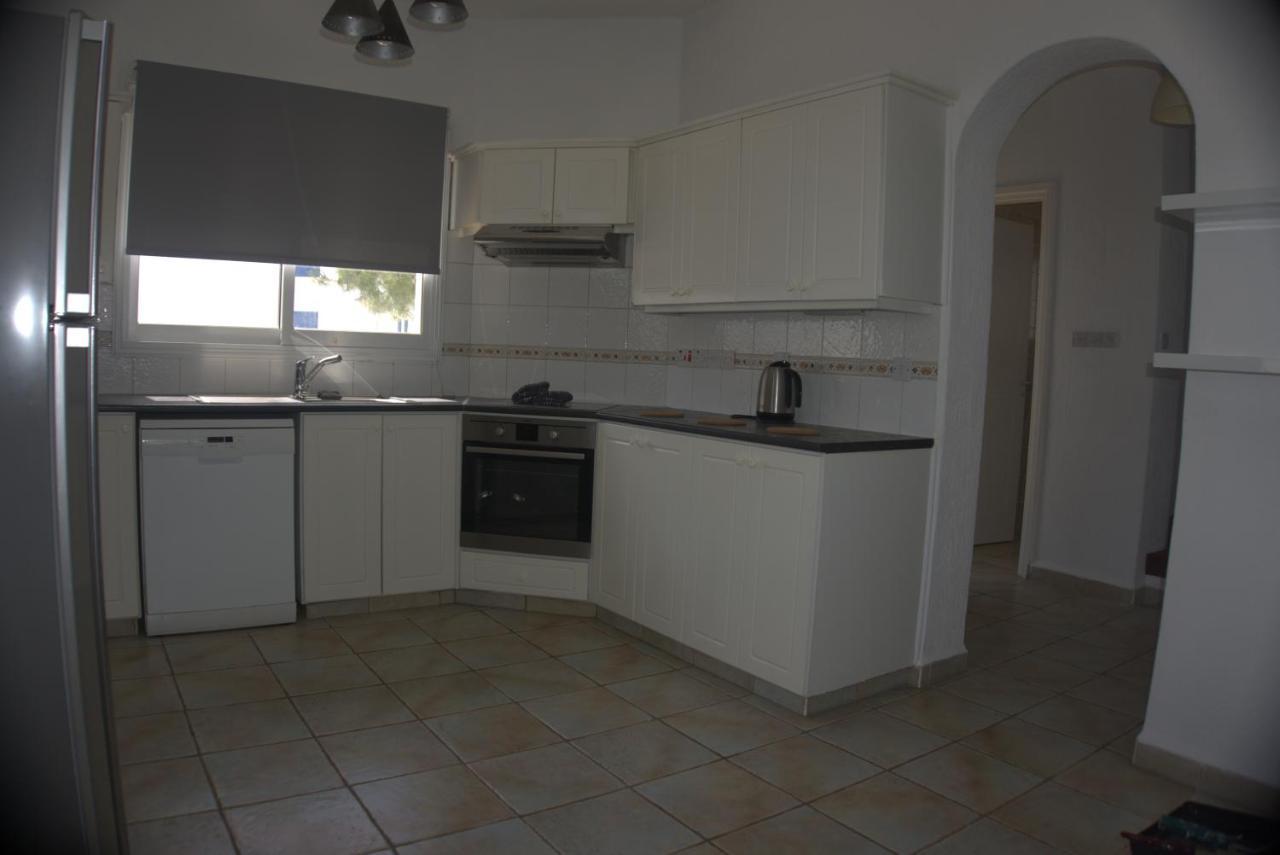 Sky Villa Paphos Extérieur photo