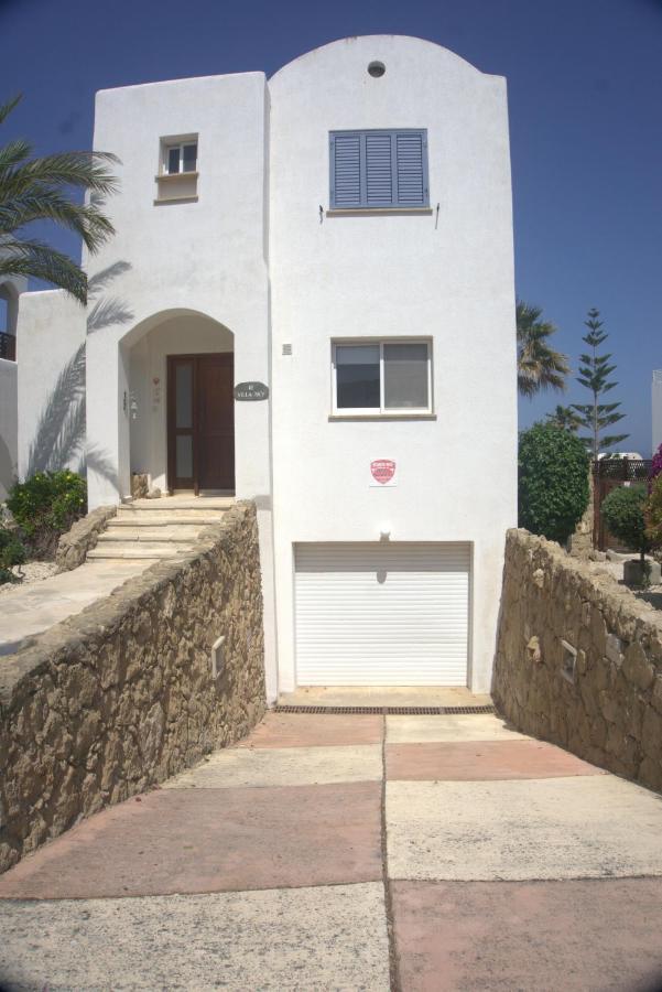 Sky Villa Paphos Extérieur photo